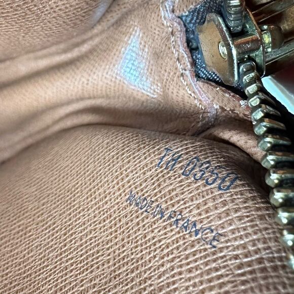 Vintage Louis Vuitton Jeune Fille MM Crossbody - Picture 7 of 15